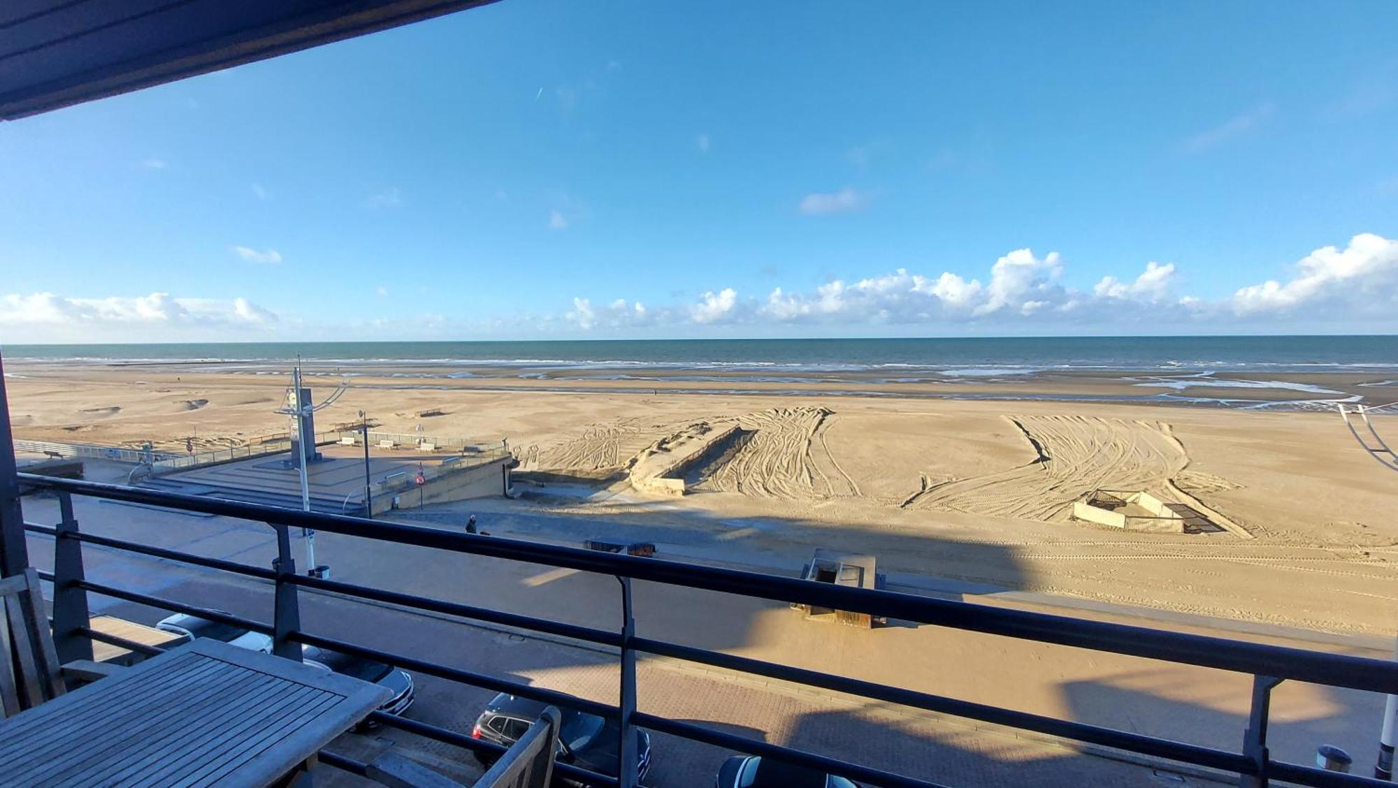 Zeedijk Koksijde Lägenhet Exteriör bild