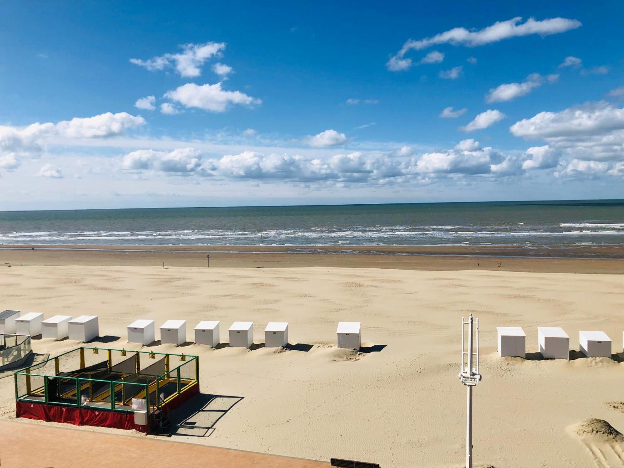 Zeedijk Koksijde Lägenhet Exteriör bild