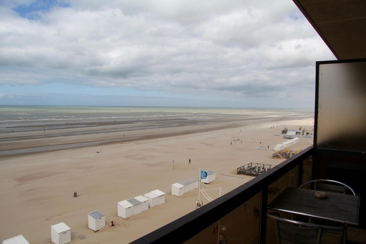 Zeedijk Koksijde Lägenhet Exteriör bild